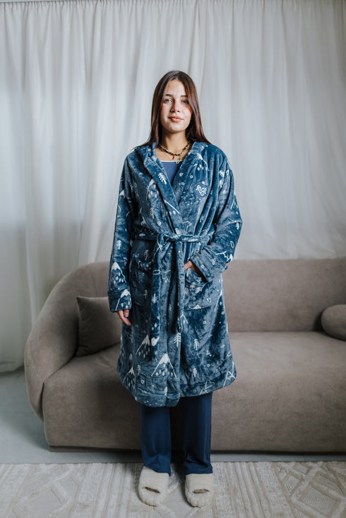 Snuggs Blanket Robe Snow Mountains Blue